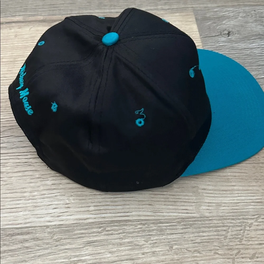 Vintage 90s Mickey Mouse Snapback Baseball cap